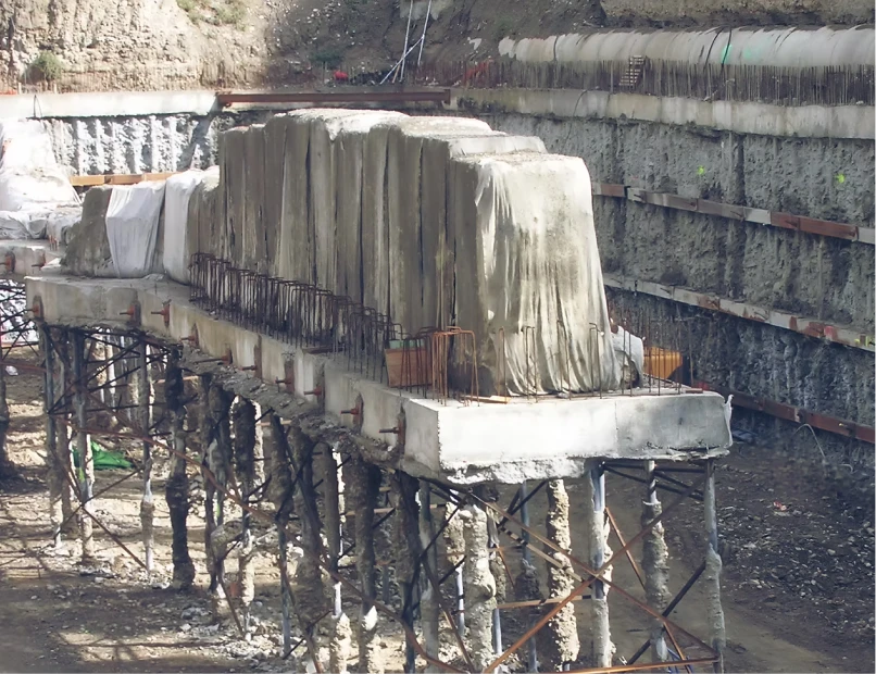 Pantallas de contención servicios